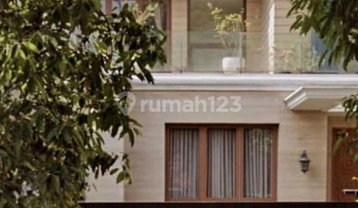 Luxury House with Swimming Pool Strategically Located in Cilandak Timur, South Jakarta