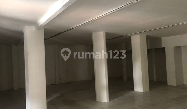 Ruko 2 Lantai Lokasi Strategis di Pinggir Jalan Raya, Tanjung Barat - Jakarta Selatan