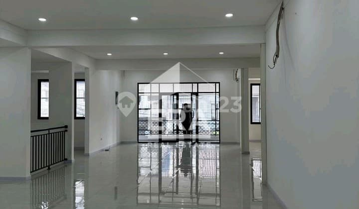 Disewakan Rumah Usaha di Bintaro Sektor 1