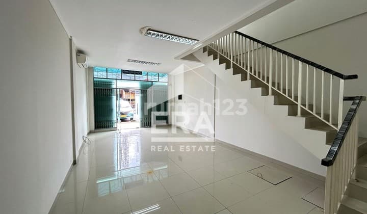 Disewakan Ruko Siap Pakai di Sektor 7 Kebayoran Square
