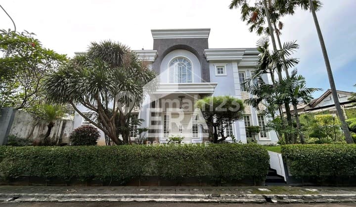 Disewakan Rumah Ada Kolam Renang Di Bintaro Sektor 9