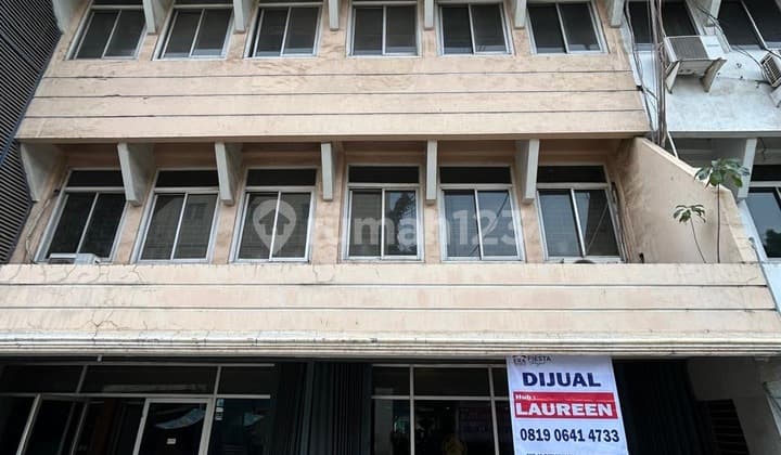Dijual ruko gandeng di Jakarta Pusat