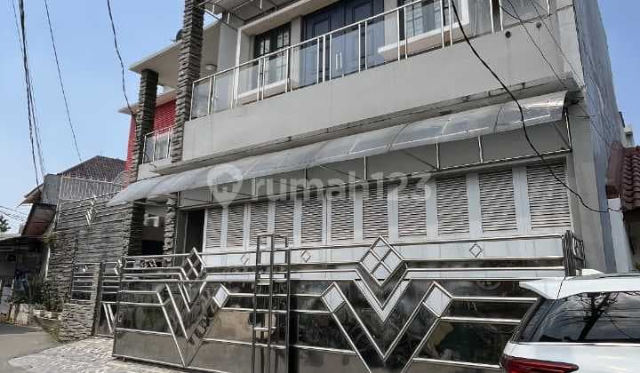 Dijual Rumah Bagus Siap Huni di Jatiwaringin