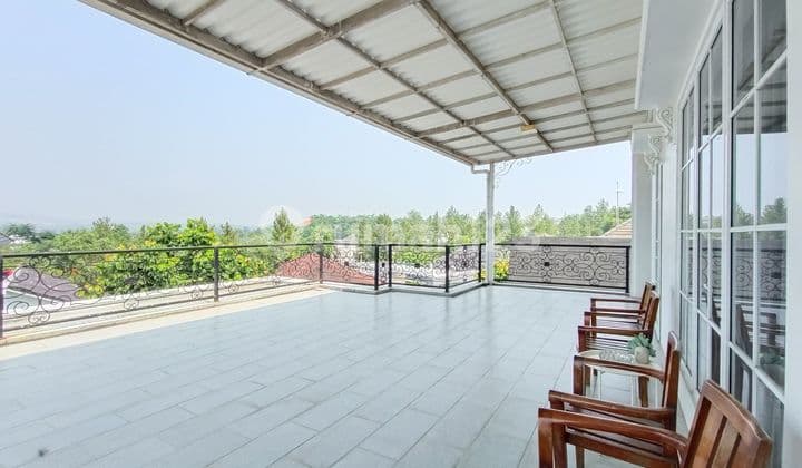 Rumah Mewah Classik View Gunung Full Furnished di Sentul City, Bogor