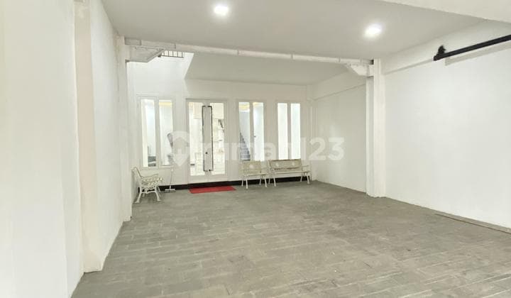 Dijual Termurah Rumah Bagus 3 Lantai Cilandak Jakarta Selatan