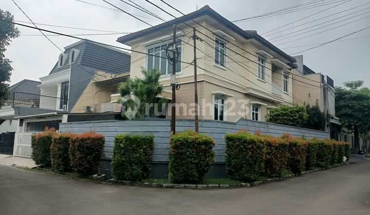 Rumah Bagus Shm Bintaro Utama 3 Lt. 300m2