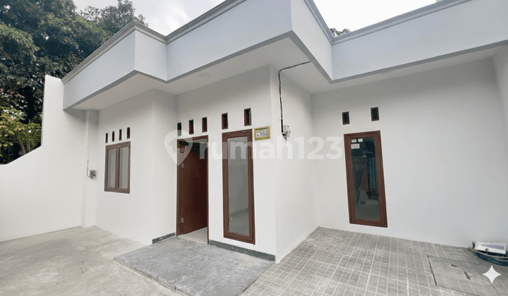 For Sale Until Deal, Neat House, Move-In Ready, Newly Renovated, South Jakarta