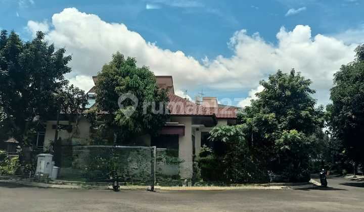 For Quick Sale, Move-in Ready House in Bintaro, 5+2 Bedrooms