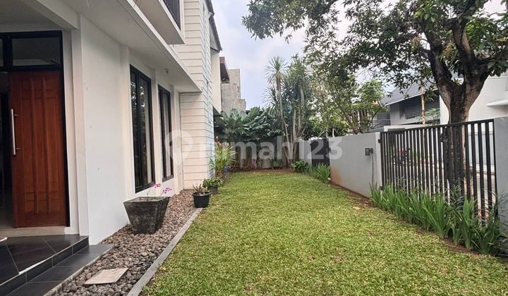 Dijual Cepat Rumah 2 Lantai SHM Sektor 9 Bebas Banjir