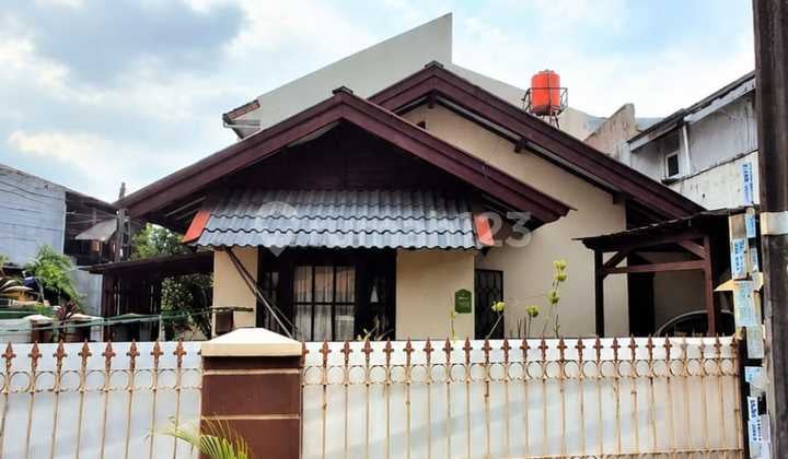 For Sale Fast: Ready-to-Occupy House in Bintaro Jaya Near Pondok Ranji