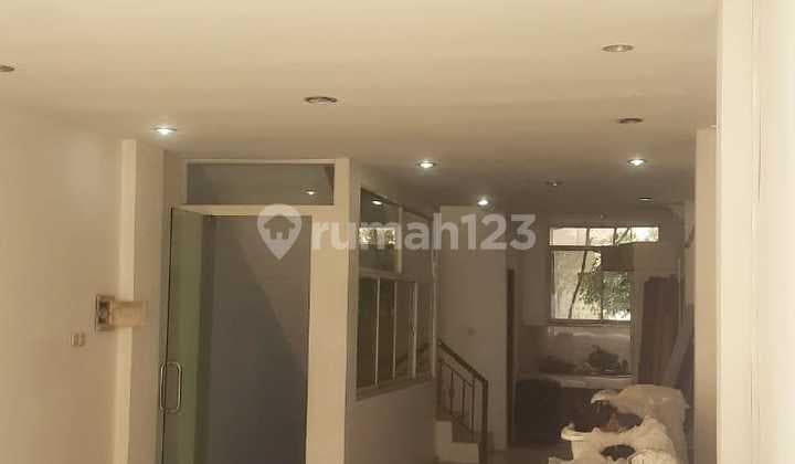 Jarang Ada! Ruko 4 Lantai + Rooftop di Pusat Kota Jakarta