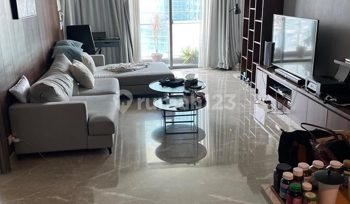 St. Moritz Apartments Full Marble & Sky Garden in Kembangan Area, West Jakarta Maha054
