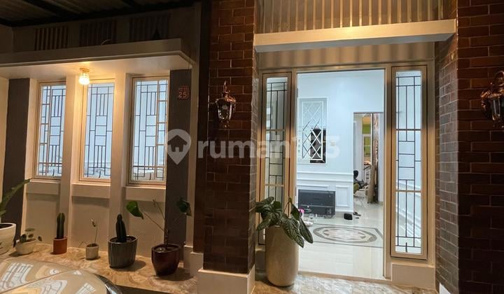 Jual Rumah Grand Wisata Cluster Water Garden Unit Furnished Nego