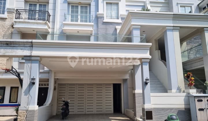 Sunter House 200M2 Comfortable, 2 Floors, Strategic Location, Code Ks