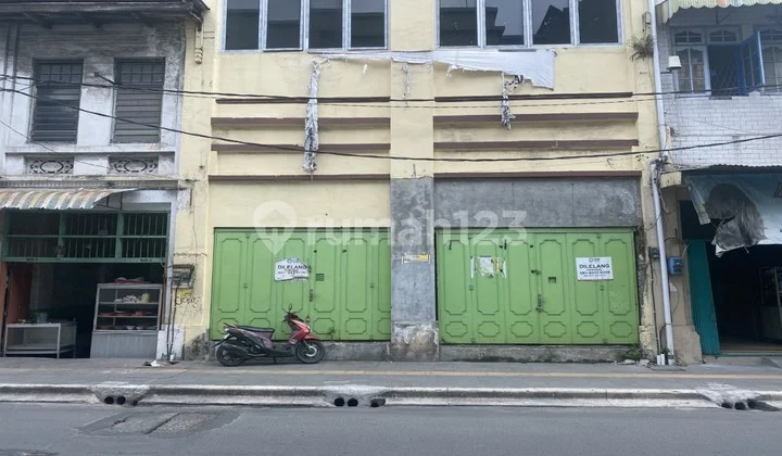 Ruko Jalan Jendral Ahmad Yani