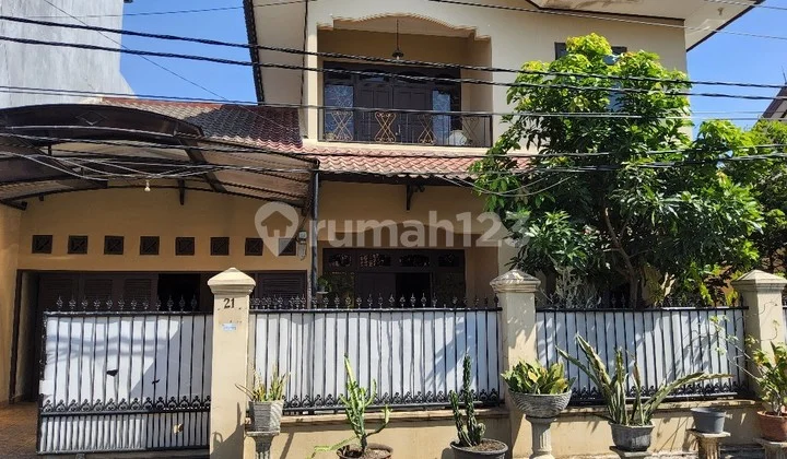 Rumah Tinggal Jalan Kejaksaan Iv Tengah