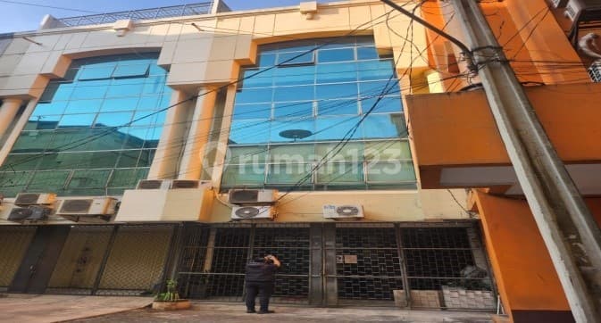 Shop House Complex Royal Sunter
