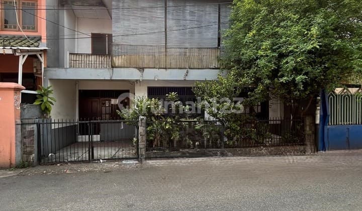 Jual Rumah di Jalan Tawakal Tomang Jakarta Barat E F