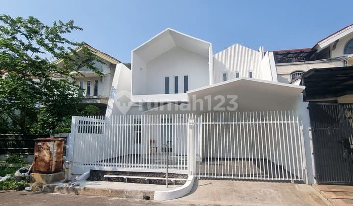 Sewa Rumah 2 Lantai di Taman Permata Buana Jakarta Barat R R