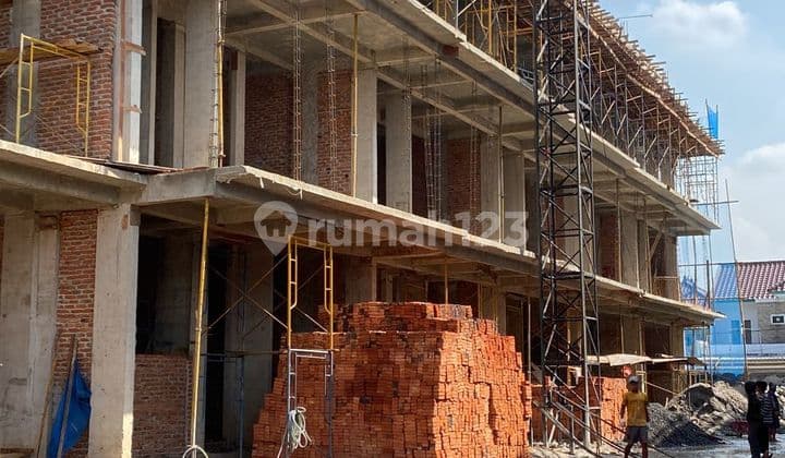 Rumah Baru Luas 120m2 di Private Cluster Palmerah Jakbar R R
