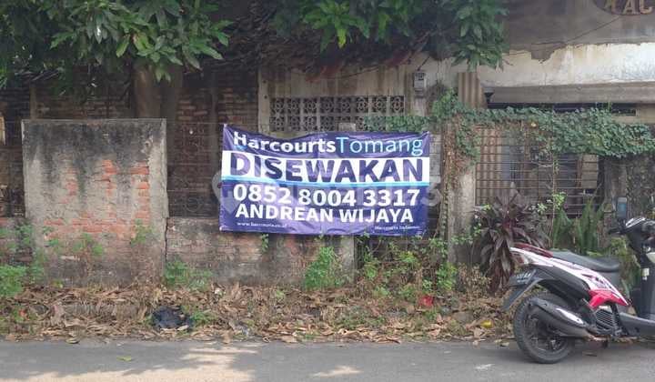 Sewa Rumah Tua Hanya Hitung Tanah di Pinggir Jalan Karawaci Tangerang A W Sewa Rumah Tua Hanya Hitung Tanah di Pinggir Jalan Karawaci Tangerang A W