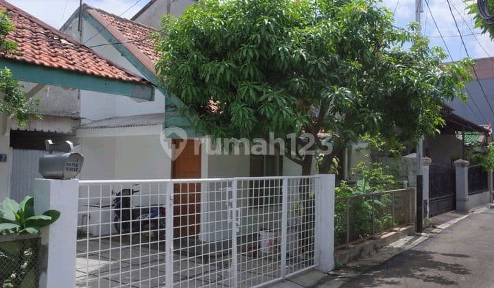 Rumah Di Jalan Tebet Timur Dalam