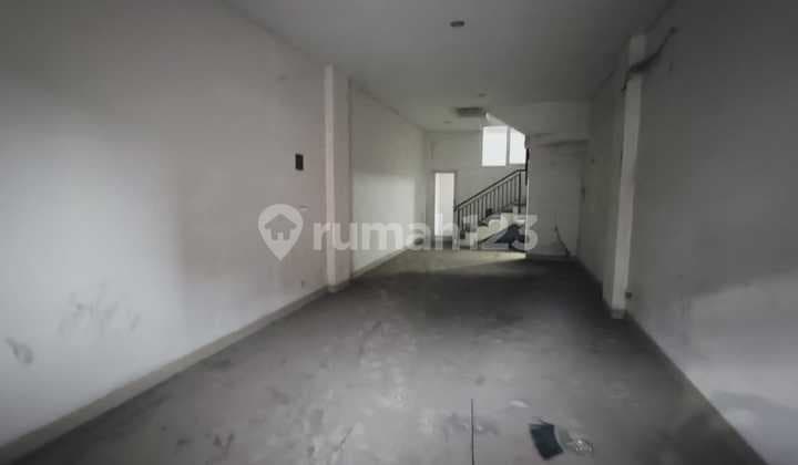 Murah Jarang Ada Ruko di Daerah Strategis Daerah Veteran Bandung