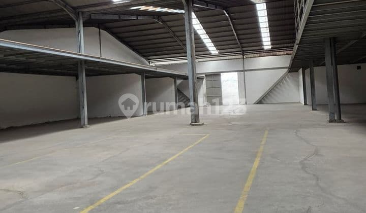 Gudang Konstruksi Baja, Bersih Siap Pakaidi Soekarno Hatta Mainroad