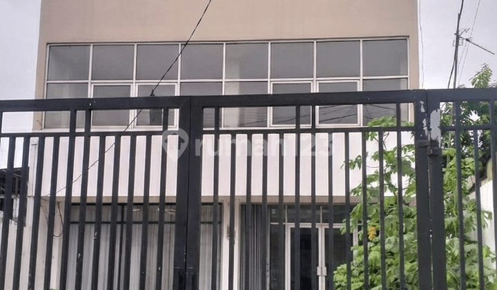Disewakan Ruko 3 Lantai di Narogong Bekasi