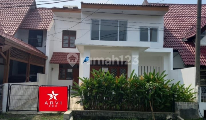 Di Sewakan Rumah Bagus 2 Lantai Di Kemang Pratama 2 Bekasi