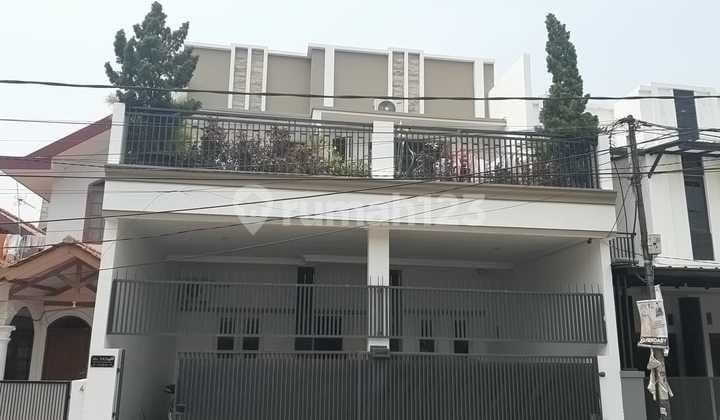 Dijual Rumah Bagus 2 Lantai di Perumahan Jakapermai Bekasi Kota