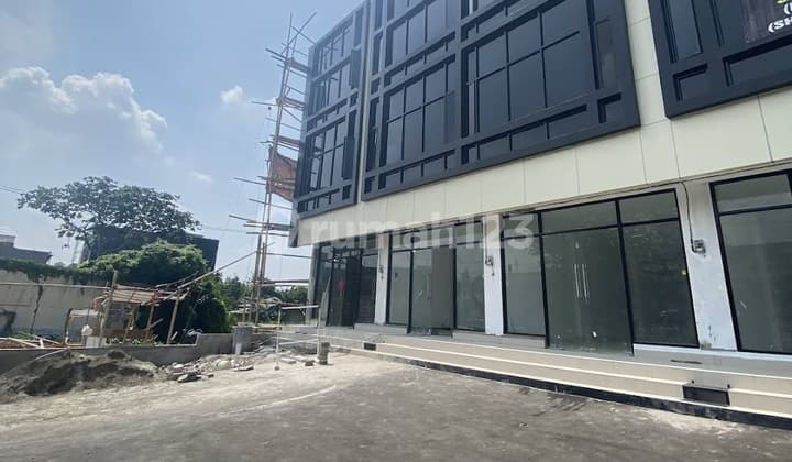 For Rent: Office Building/Shop House on Jalan Alternatif Cibubur, Jatisampurna, Bekasi