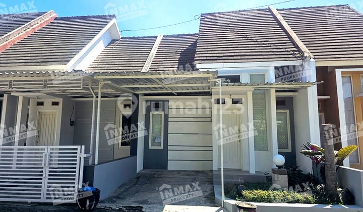 Rumah Kontrakan Bagus Murah Siap Huni Sudah Full Furnished Ada 2 Kamar Daerah Batu di Perum Grand Mutiara Regency, Junrejo, Batu