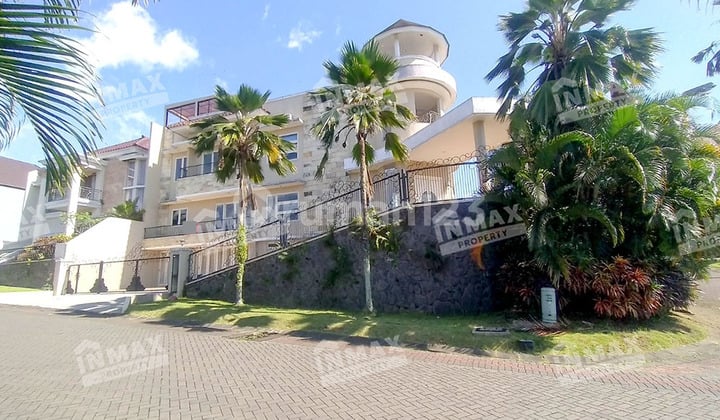 Rumah Kontrakan Mewah Bagus Kondisi Sangat Terawat Semi Furnished Ada 6 Kamar Lokasi di Perum Villa Puncak Tidar, Kec. Dau, Kab. Malang