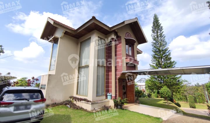 Rumah/Villa Bagus Full Furnished 3 Kamar Sudah SHM di Villa Puncak Trawas, Mojokerti