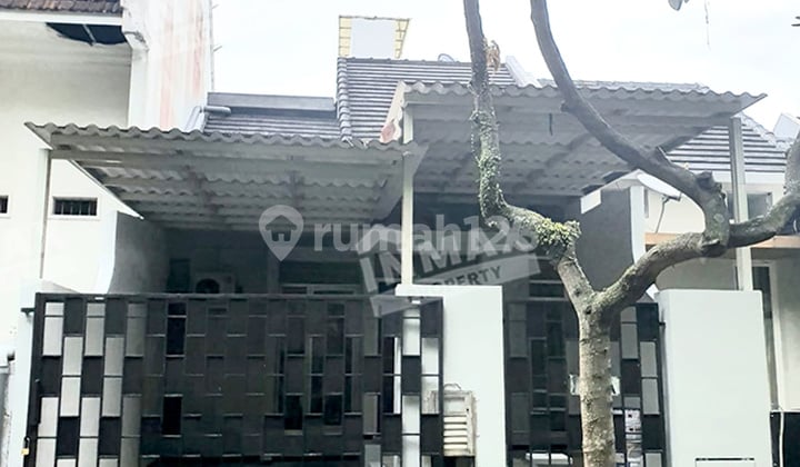 Rumah Kontrakan Murah Minimalis Bagus Sangat Terawat Ada 4 Kamar dan Tingkat 2 Lokasi Daerah Araya di Greenwood Golf, Kec. Pakis, Kab. Malang