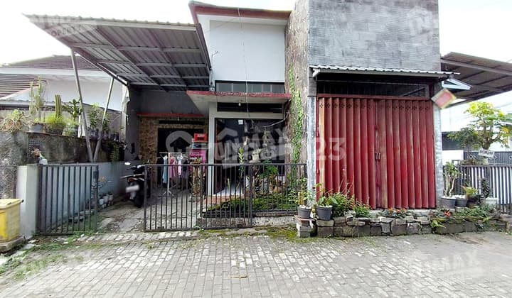 Rumah Siap Huni Posisi Pojok bisa untuk Usaha Lokasi Daerah Bandulan di Jl. Tebo Selatan, Kec. Sukun, Malang