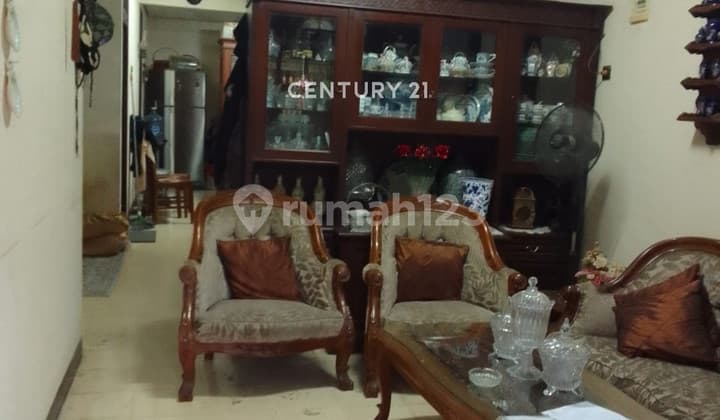 Rumah Lokasi Bebas Banjir Dekat Fasum Di Cempaka Putih S8393