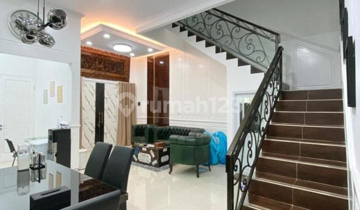 Rumah Bagus Full Furnished SHM Pinggir jalan Raya Jagakarsa, Jakarta Selatan Siap Huni