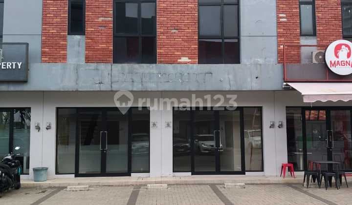 Quick Sale Attached Shop House Ychub - Bsd City 2-Story Building - Central Open Space