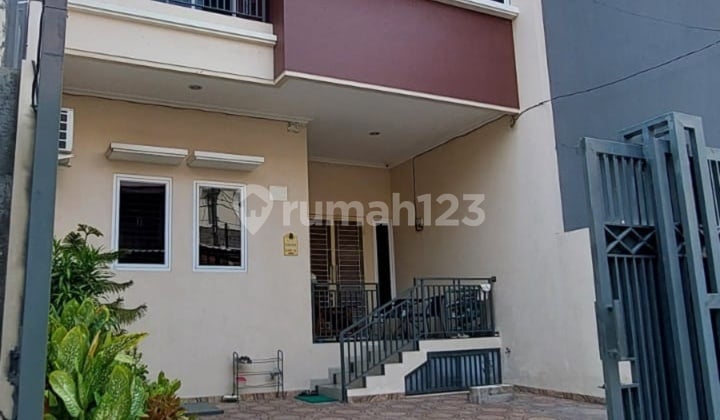Jual Rumah Sunter3lantai Bangunan2021