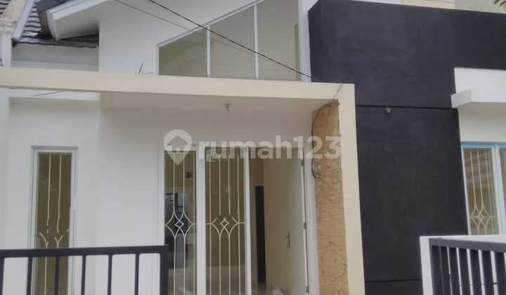 Rumah Bagus Unfurnished SHM Villa Melati Mas, Tangerang Selatan