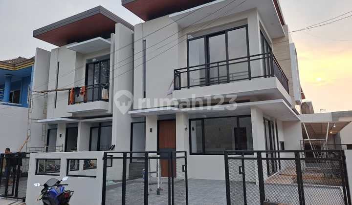 Rumah Baru Posisi Hook Siap Tempati di Leuwisari