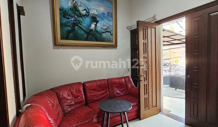 Rumah Mewah 1 Lantai Jarang Ada.lingkungan Eksklusif Di Singgasana di Komplek Singgasana, Jl. Darma Kusuma No. 9, Mekar Wangi, Bojongloa Kidul, Kota Bandung, Jawa Barat, Indonesia, 40237, Singgasana