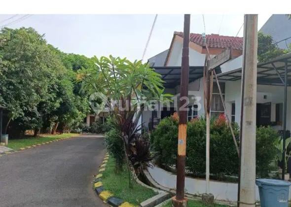 Rumah Hoek Graha Raya Bintaro Tanah Luas