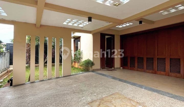 Rumah Vintage di Bintaro Sektor 9 Tangerang Selatan