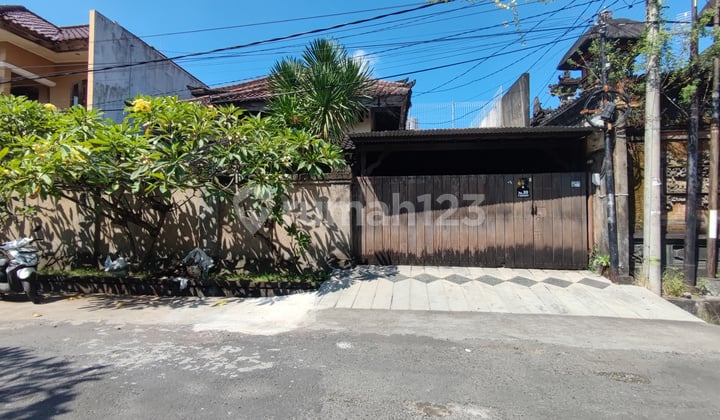 Rumah Renon Denpasar Selatan Tukad Musi Bali SHM Classic Modern