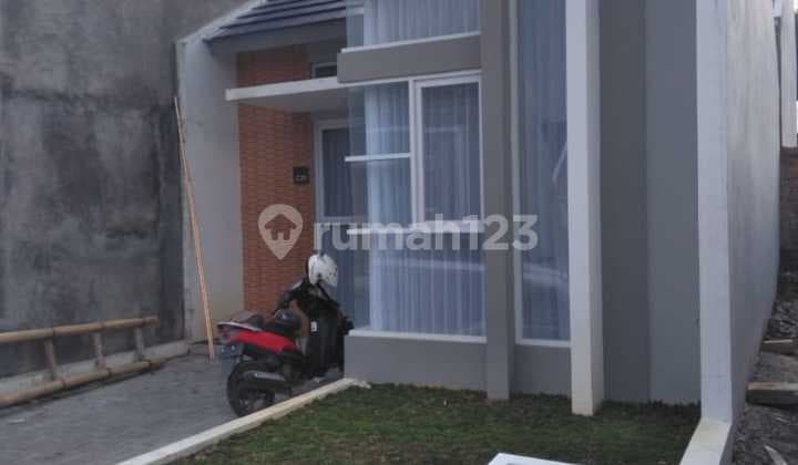 Di Jual Rumah Dalam Cluster Cimareme