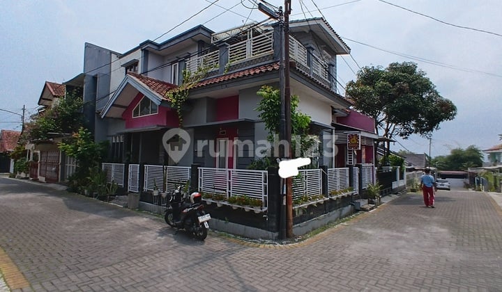 Jual Rumah Hook 2 Lantai Lokasi Dekat Alun-Alun Cimahi