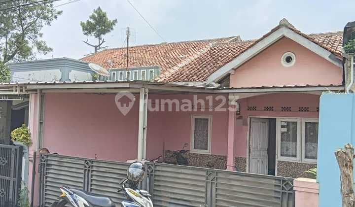 Di Jual Rumah Hitung Tanah Jalan Utama Komplek Taman Bunga Cilame